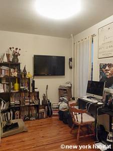 Living room - Photo 6 of 6