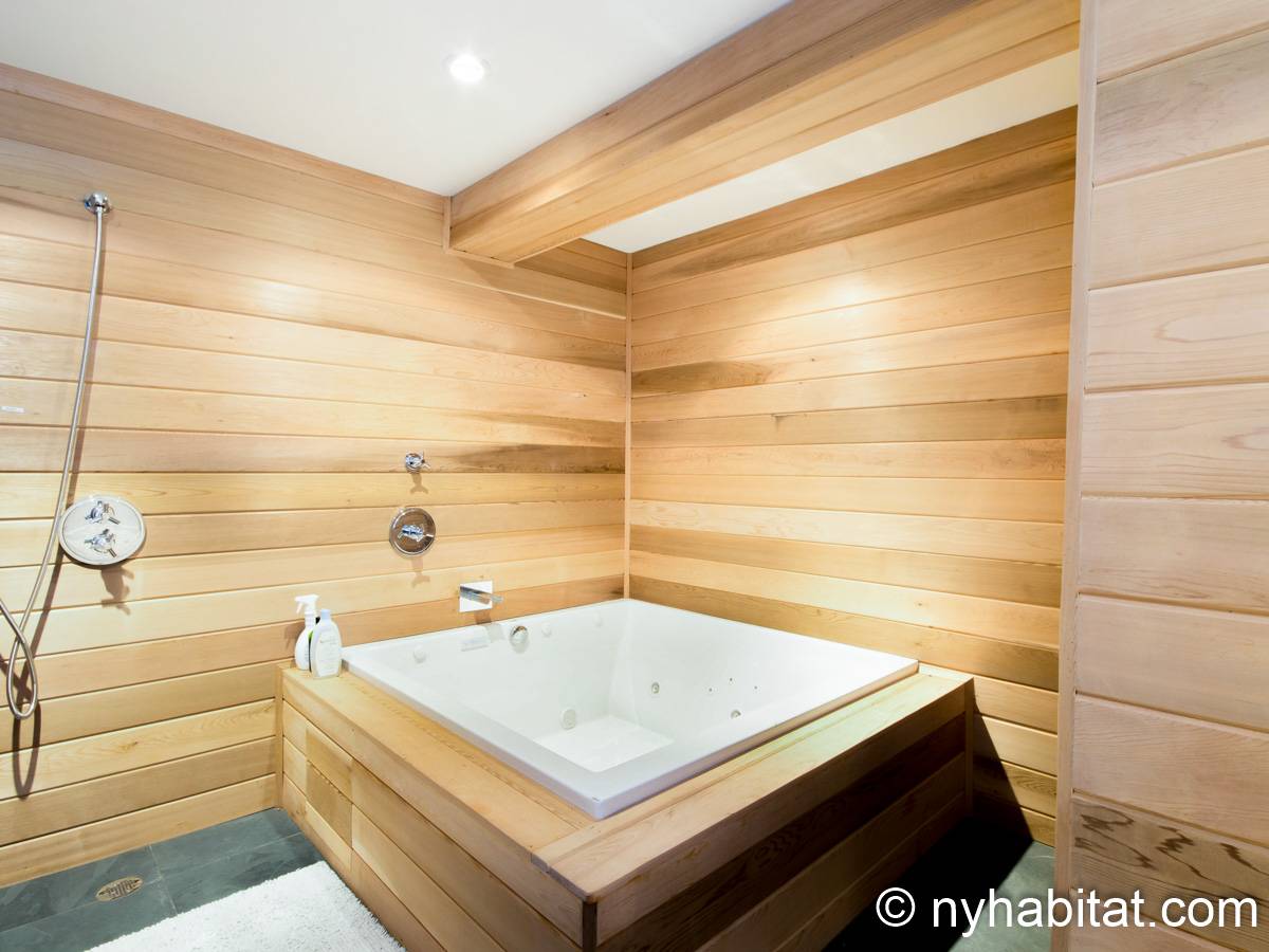 Salle de bain 5 - Photo 2 sur 5