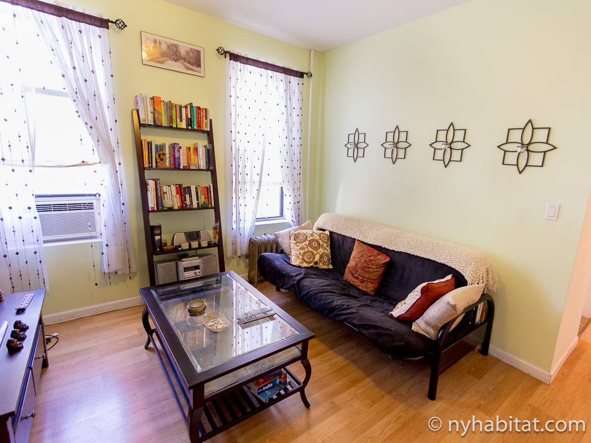 Living room - Photo 1 of 6
