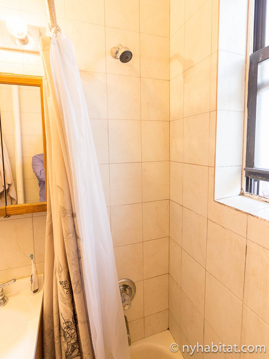Bathroom - Photo 3 of 3