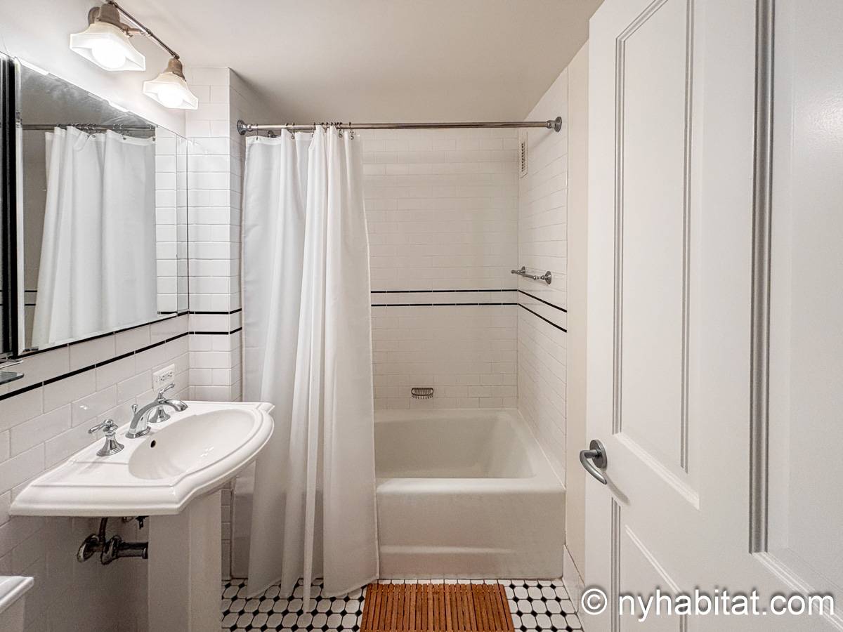 Salle de bain 1 - Photo 2 sur 3