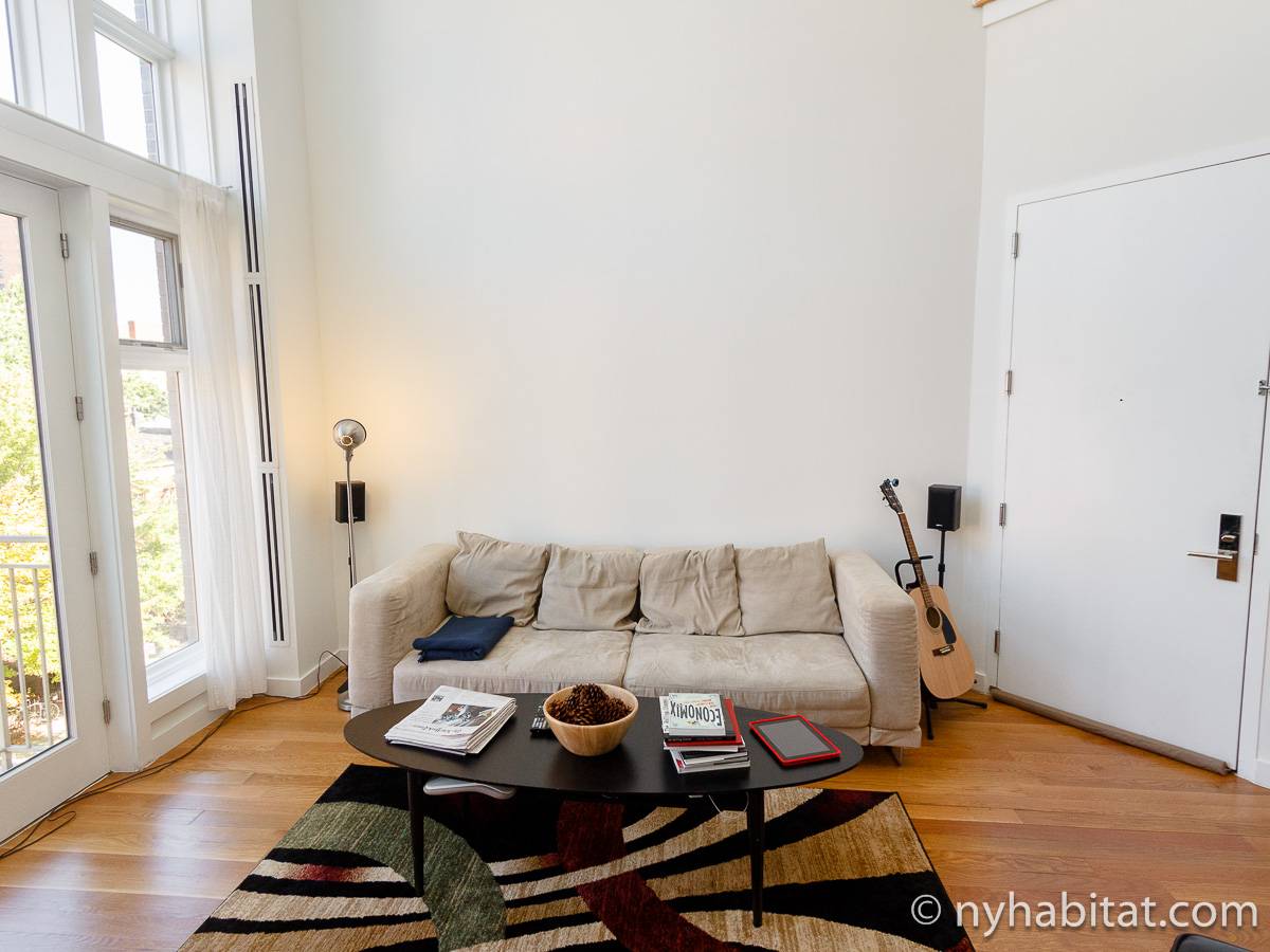 Living room 1 - Photo 2 of 5