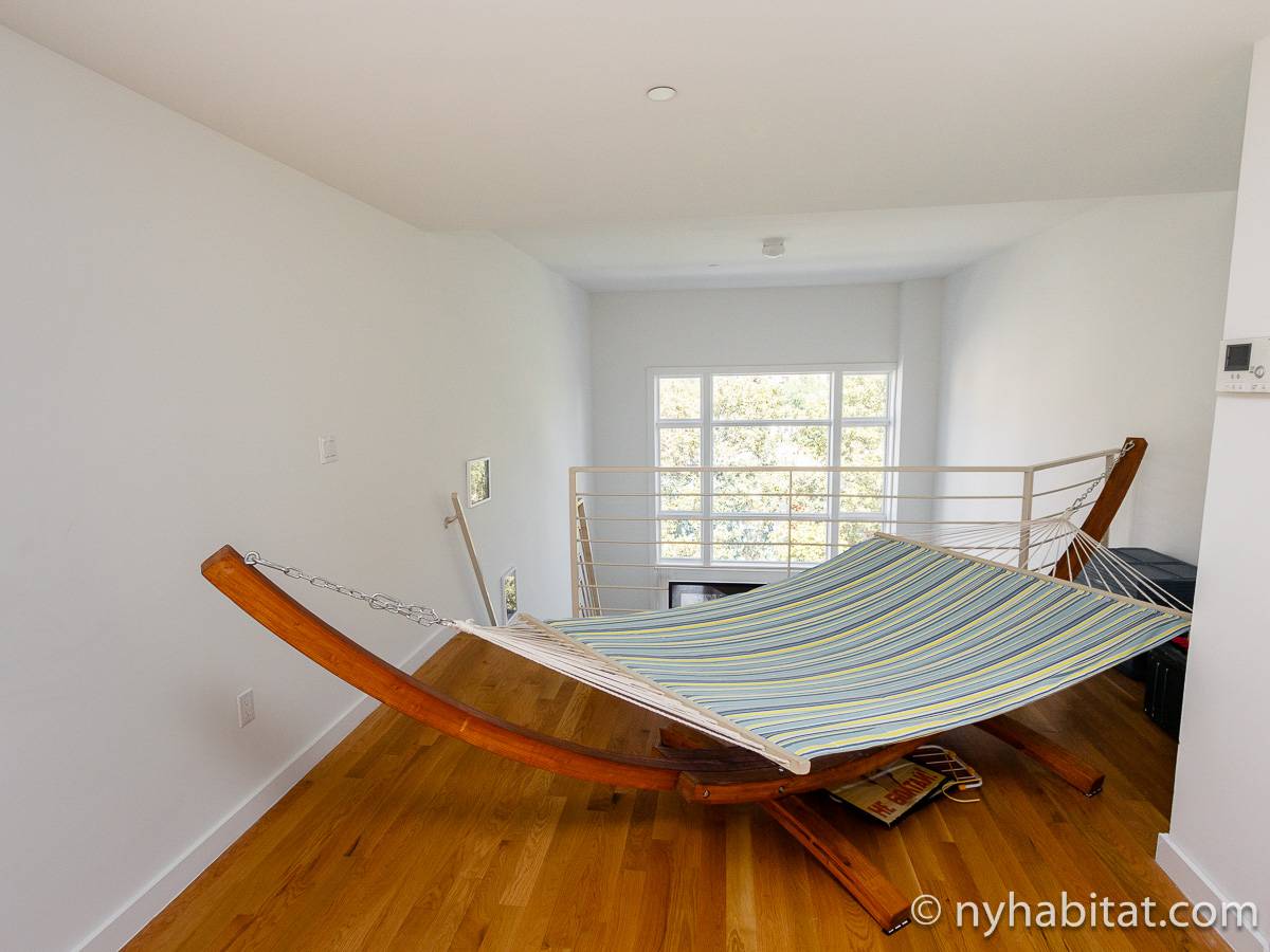 Living room 3 - Photo 4 of 6