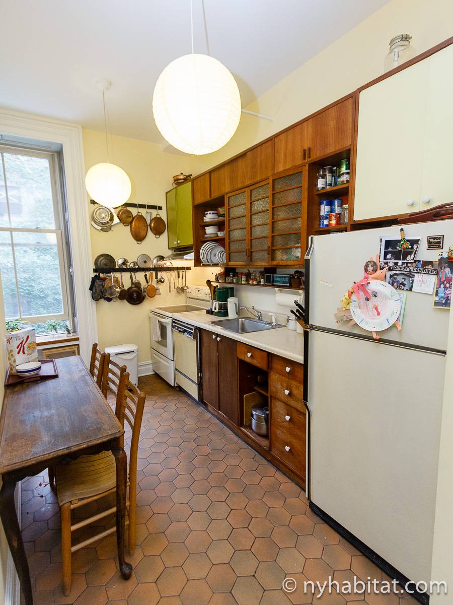 Kitchen - Photo 2 of 5