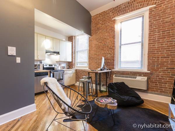 Living room - Photo 5 of 5 Living room - Photo 5 of 5