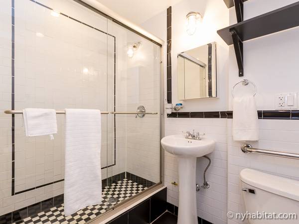 Bathroom - Photo 2 of 2 Bathroom - Photo 2 of 2