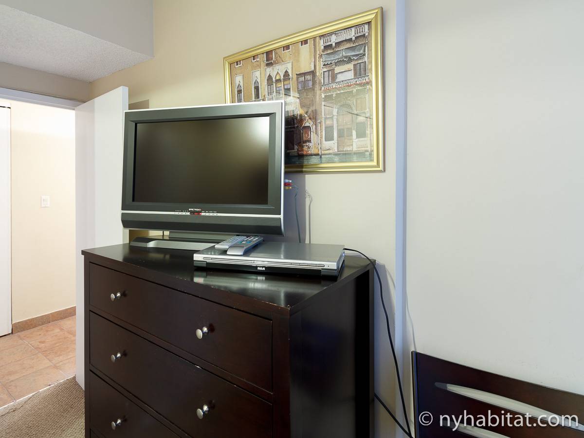 Bedroom - Photo 4 of 4