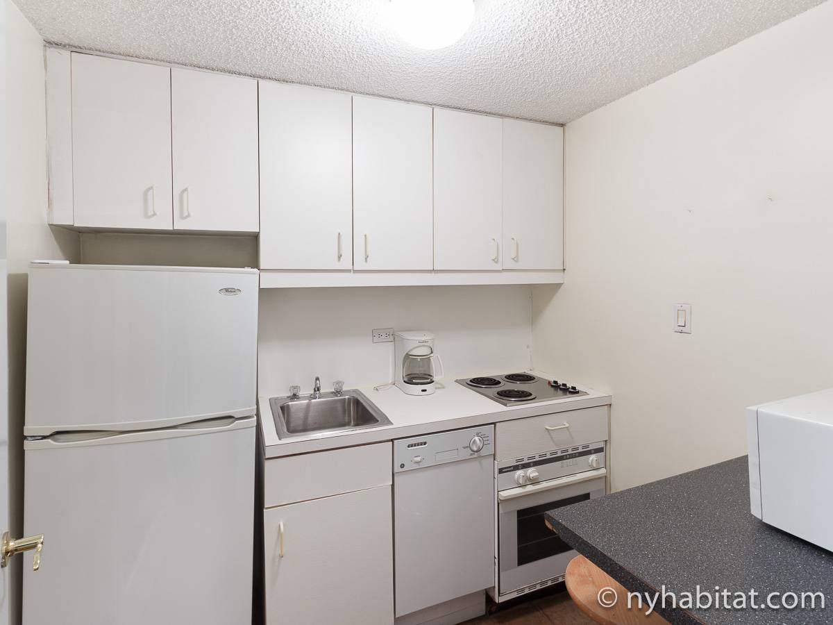 Kitchen - Photo 2 of 5