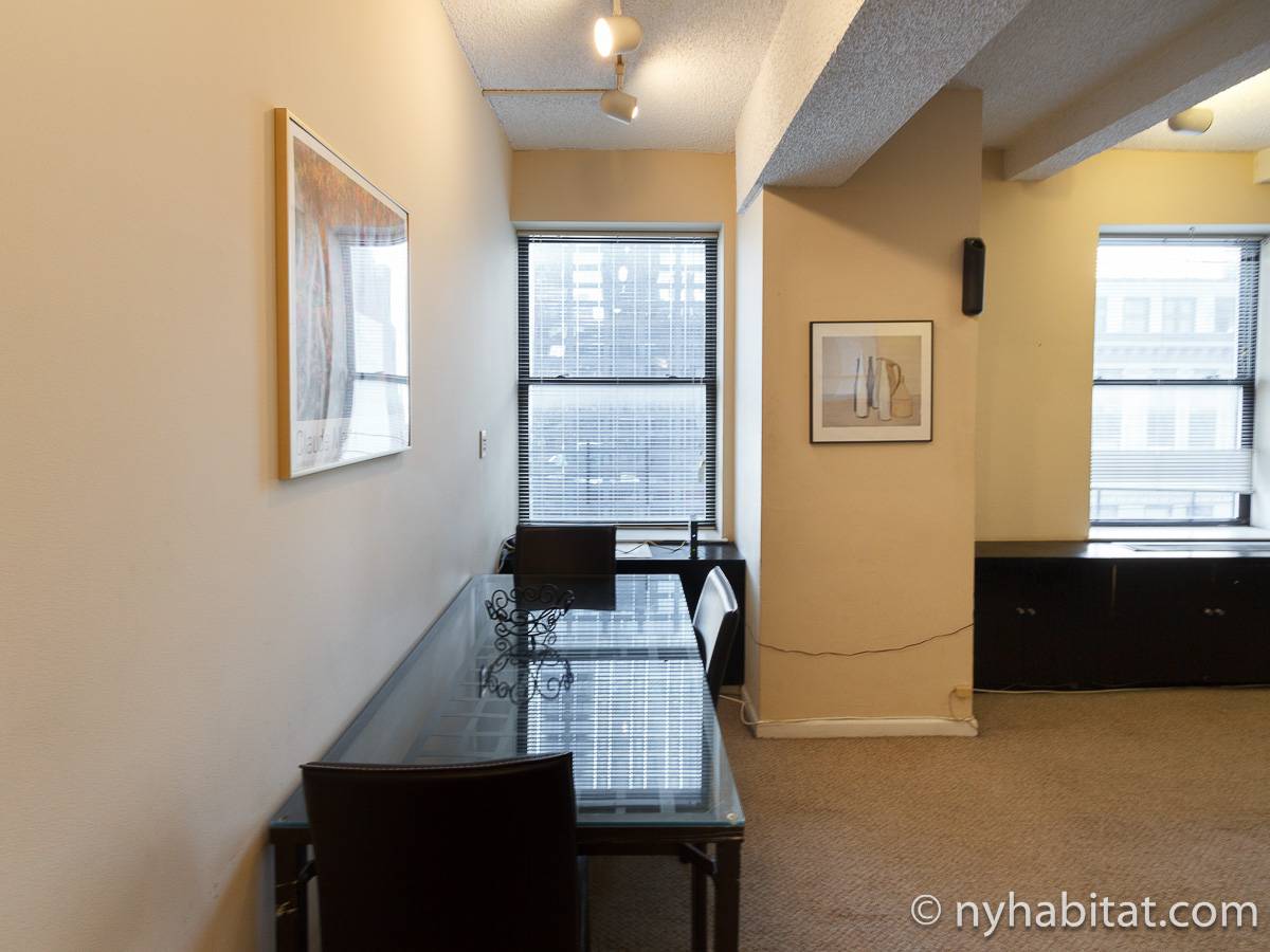 Living room - Photo 4 of 4