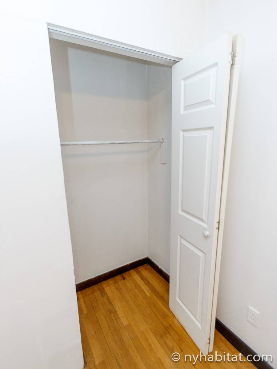 Bedroom 1 - Photo 5 of 6 Bedroom 1 - Photo 5 of 6