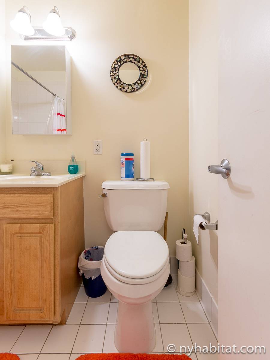 Ba&ntilde;o - Photo 2 de 2