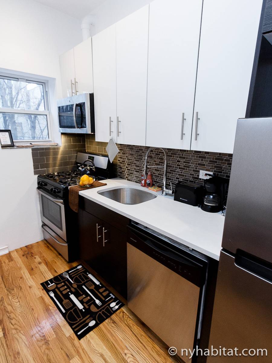 New York 2 Bedroom Apartment Rental in Bedford