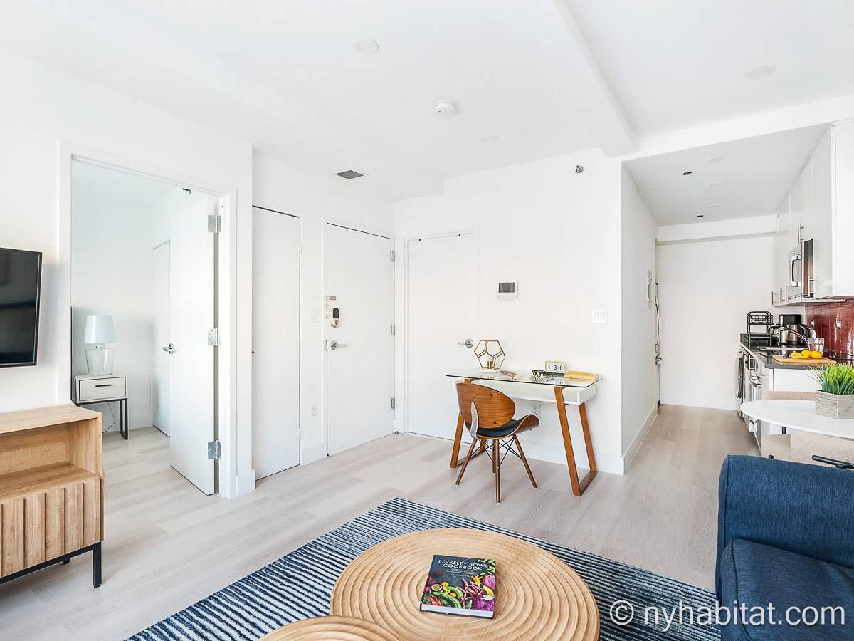 Living room - Photo 5 of 7 Living room - Photo 5 of 7