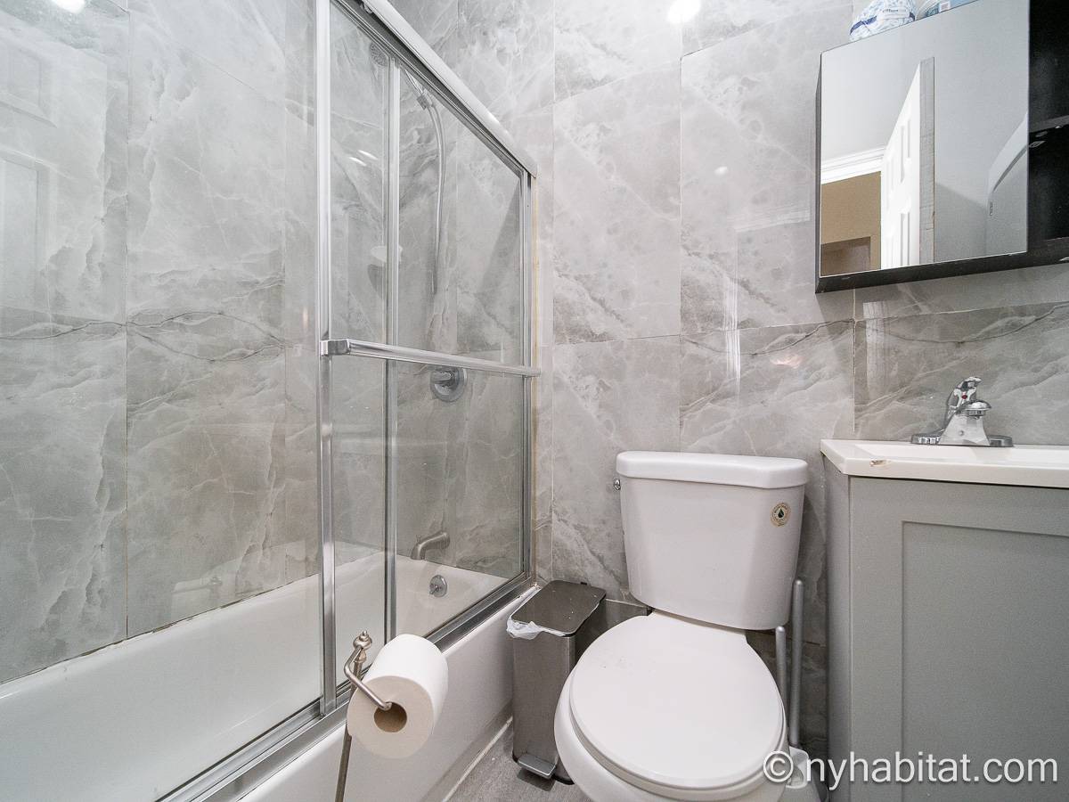 Salle de bain - Photo 1 sur 3 Salle de bain - Photo 1 sur 3