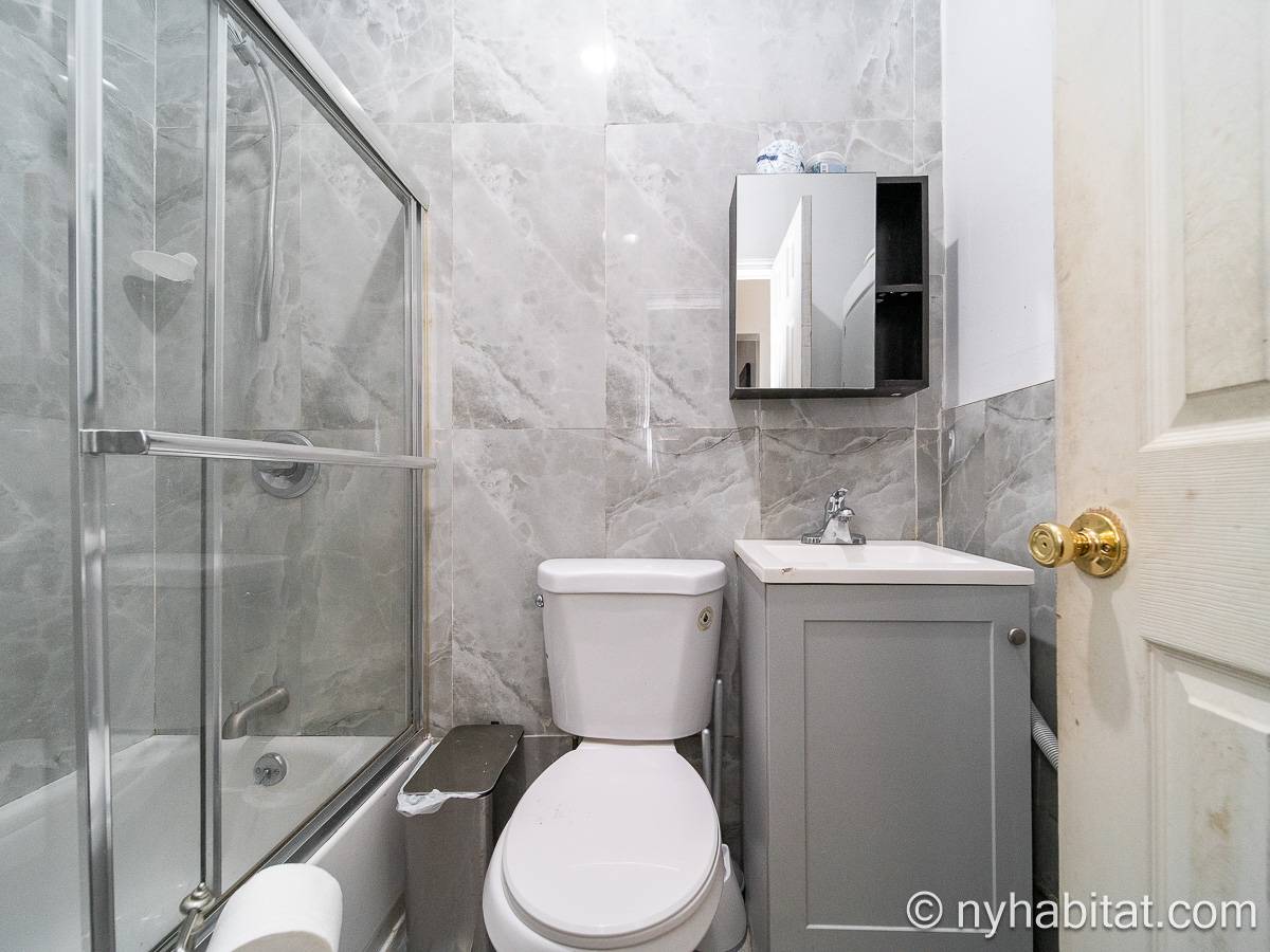 Salle de bain - Photo 2 sur 3 Salle de bain - Photo 2 sur 3