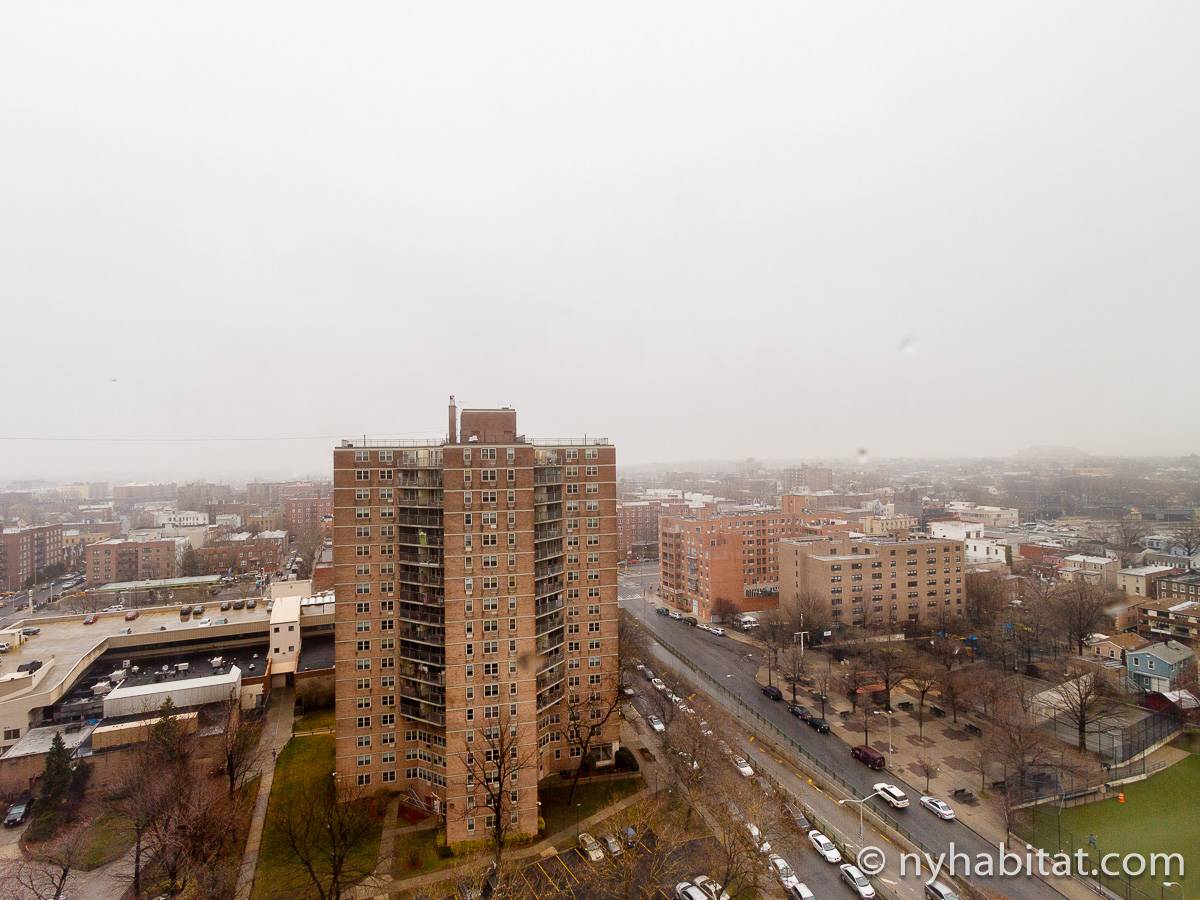 New York Roommate Room for rent in Woodside, Queens 3 Bedroom