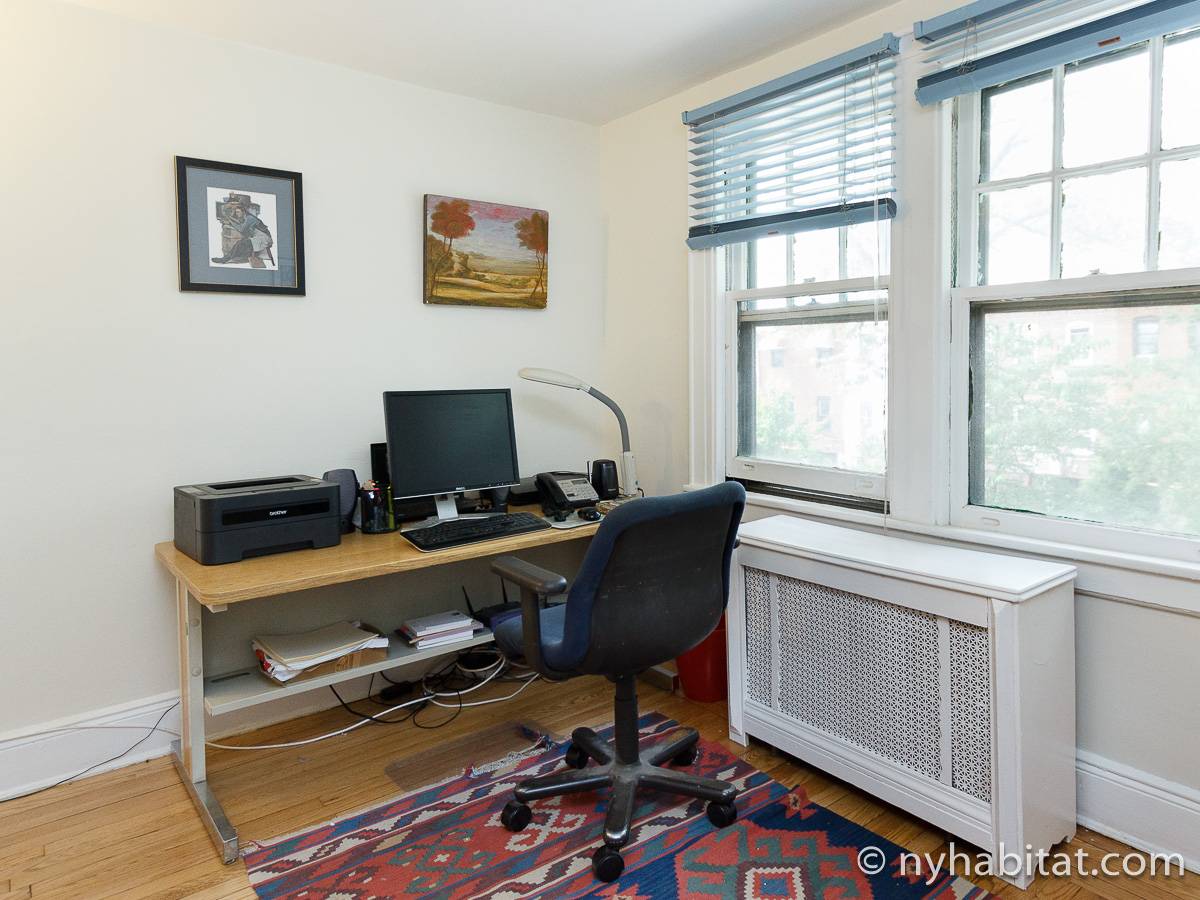 New York Apartment 3 Bedroom Duplex Apartment Rental in Forest Hills, Queens (NY16499)