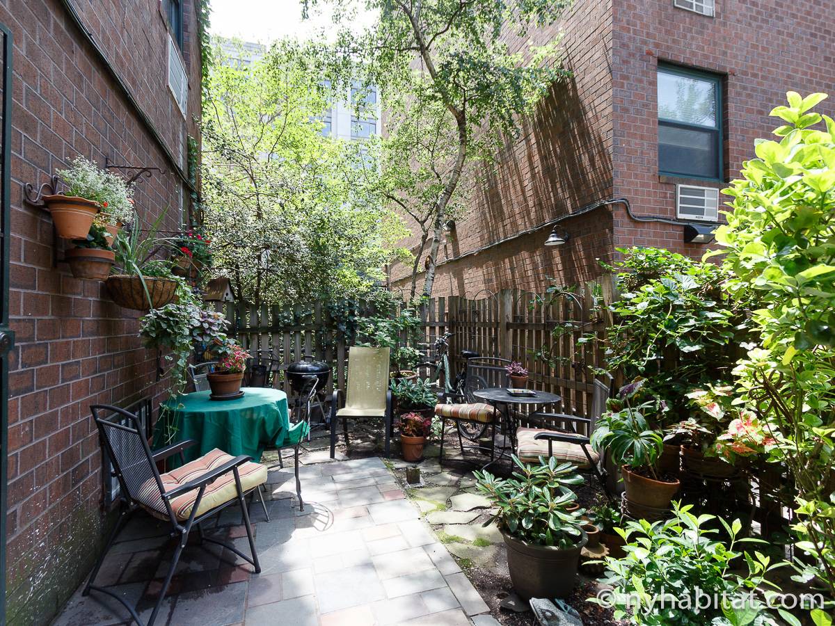 New York Roommate Room for rent in Greenwich Village 2 Bedroom