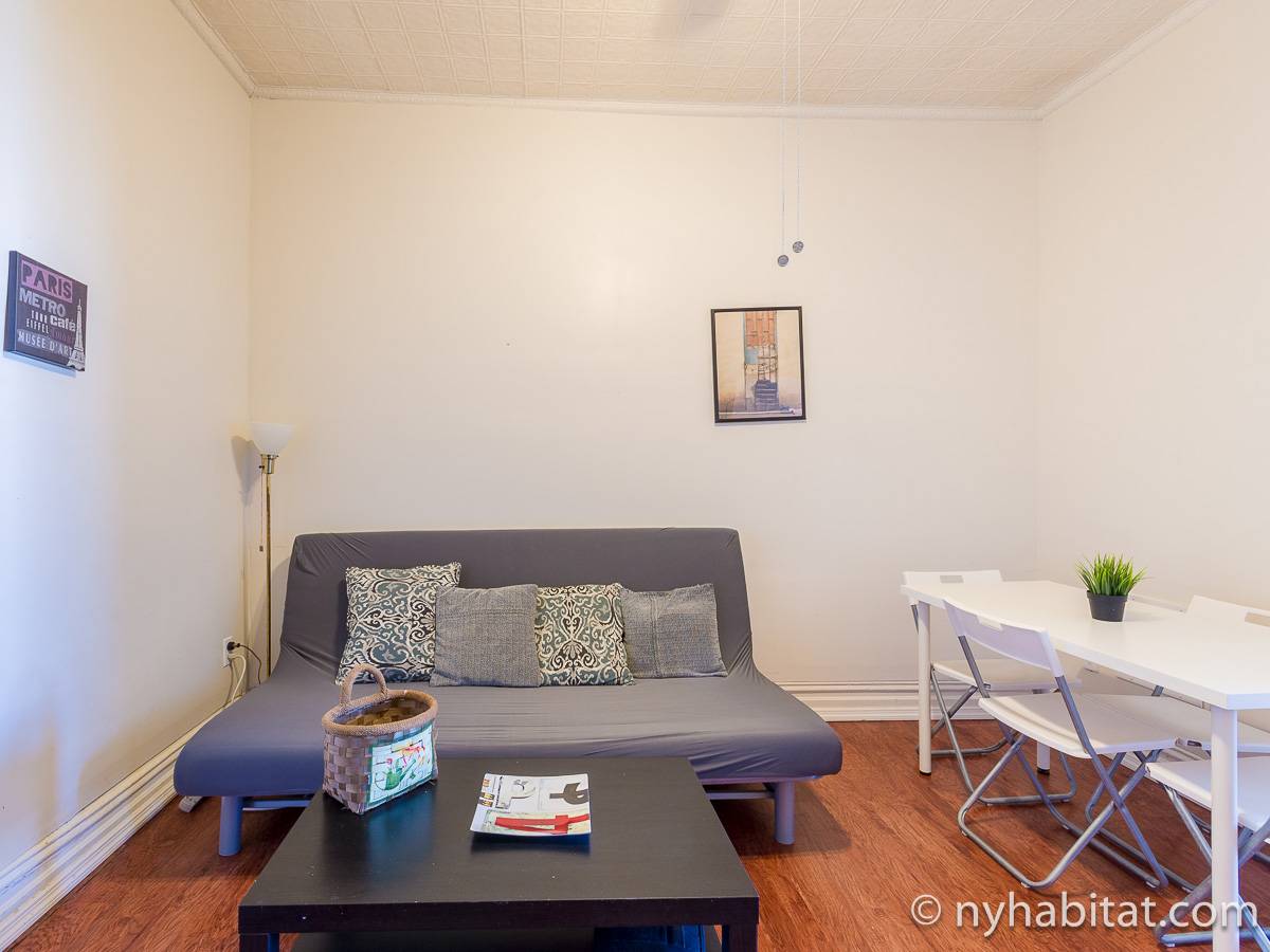 New York Apartment 2 Bedroom Apartment Rental in Ridgewood, Queens (NY