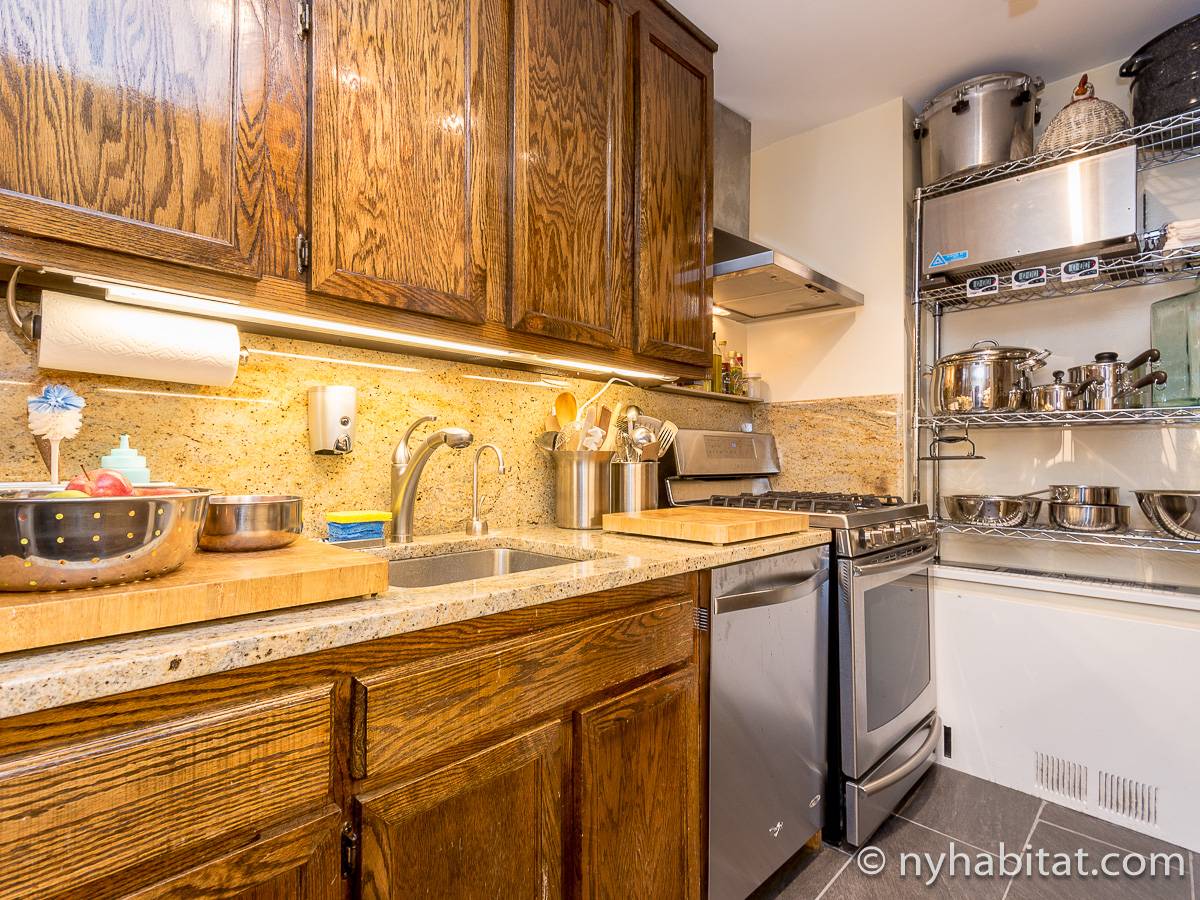 Kitchen - Photo 2 of 4