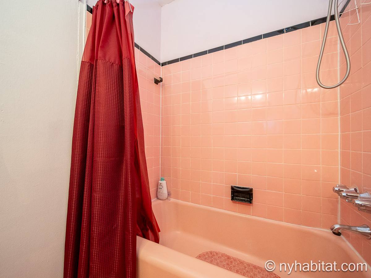 Bathroom - Photo 3 of 4