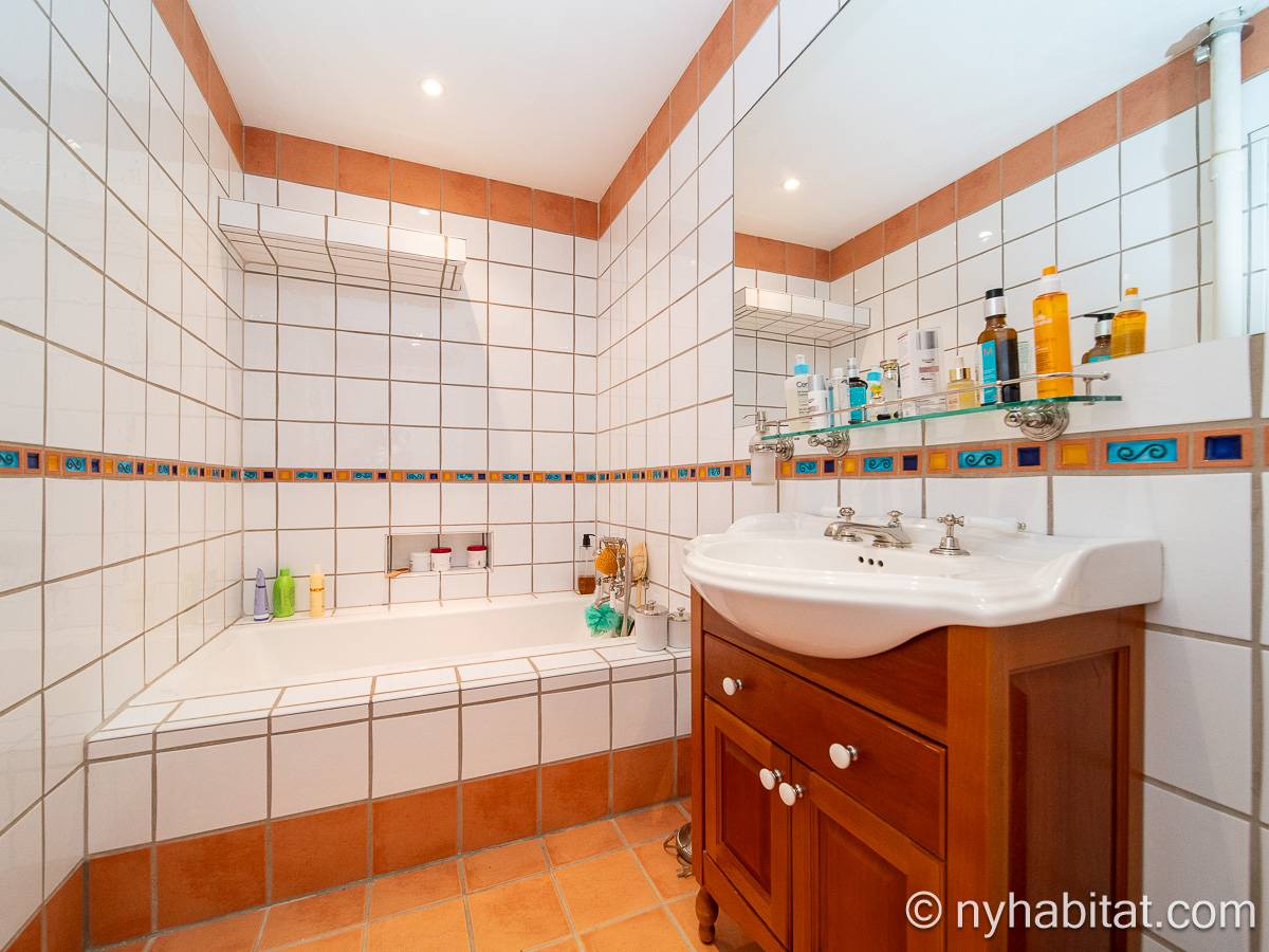 Bathroom - Photo 2 of 4