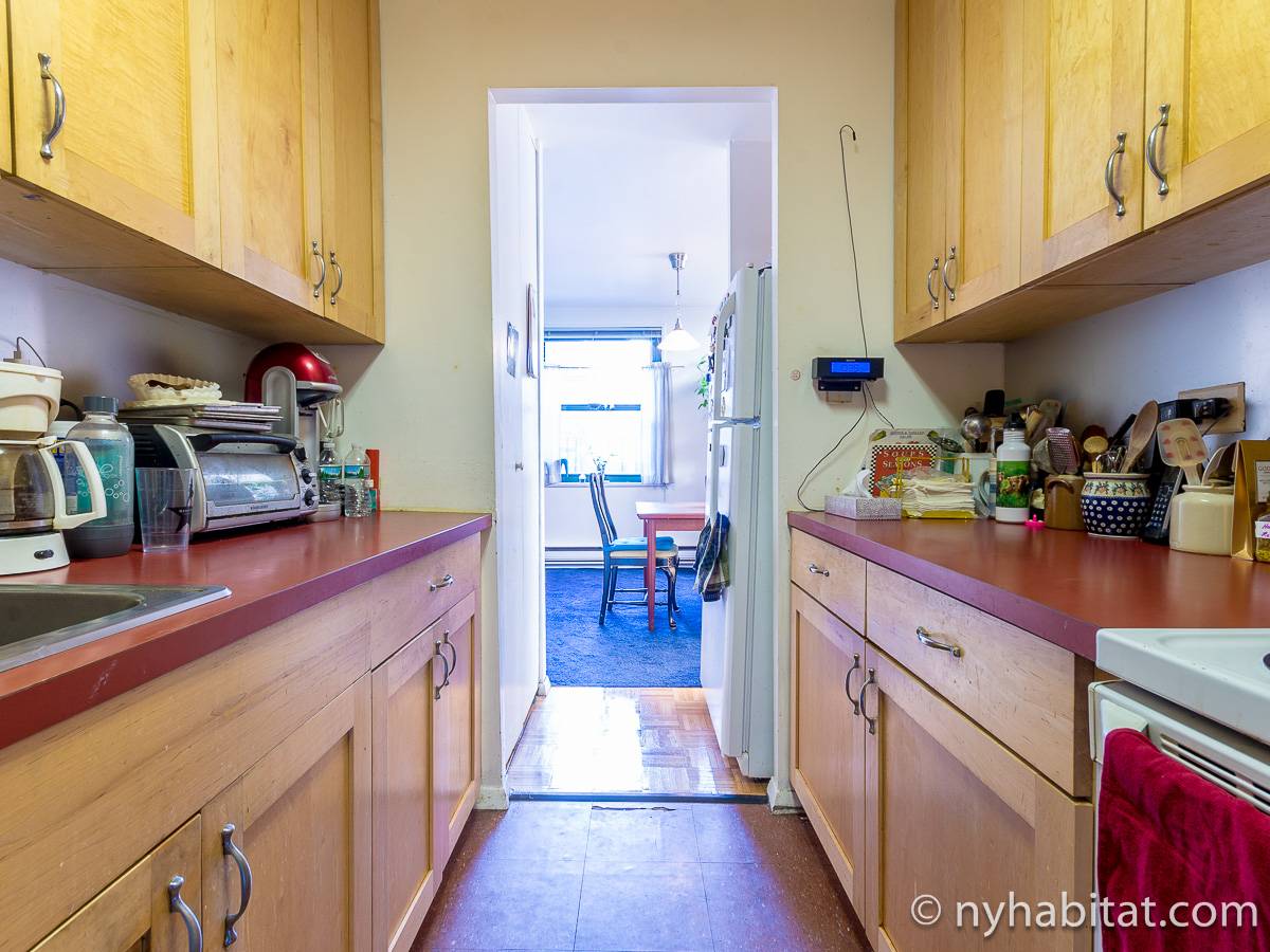 Kitchen - Photo 2 of 4