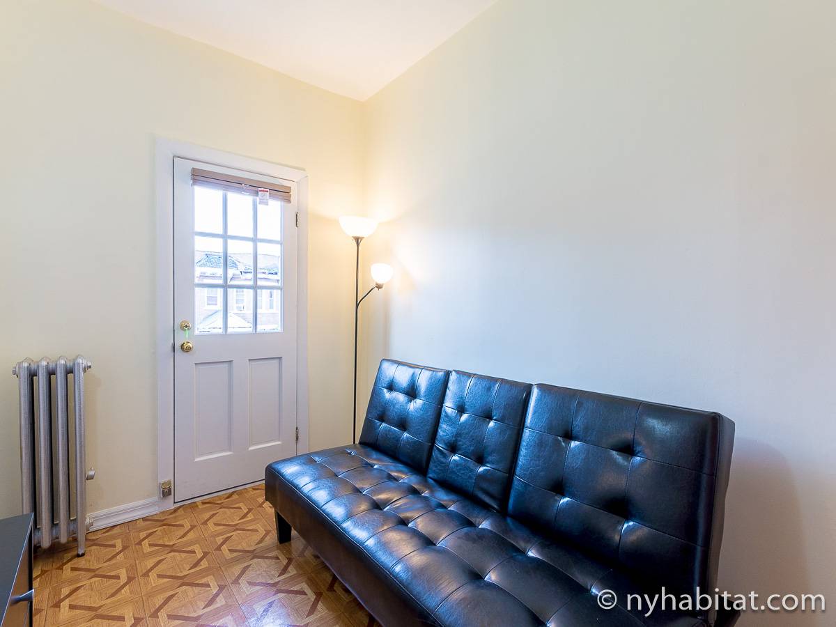 New York Roommate Room for rent in Flatbush, Brooklyn 5 Bedroom