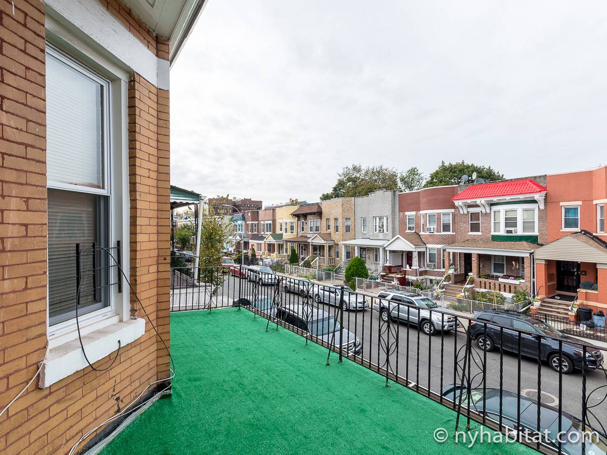 New York Roommate Room for rent in Flatbush, Brooklyn 5 Bedroom