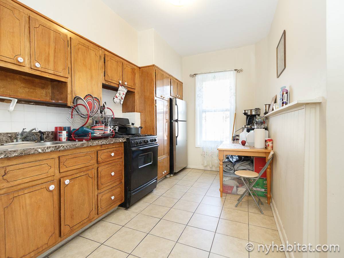 New York Roommate Room for rent in Flatbush, Brooklyn 5 Bedroom