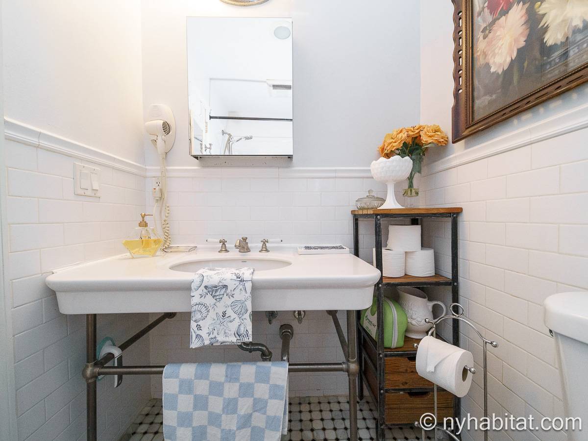 Bathroom - Photo 2 of 3