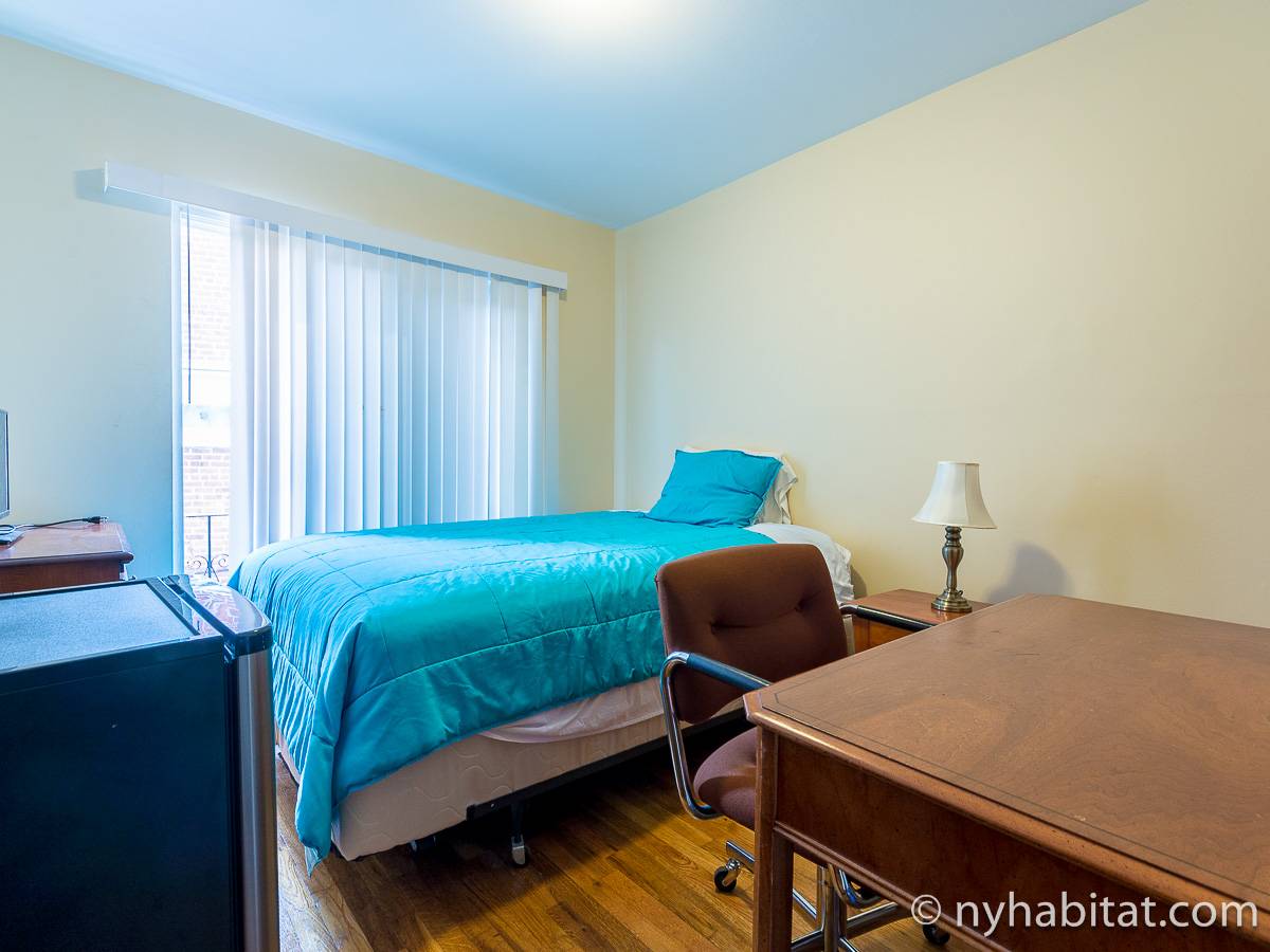 New York Roommate Room for rent in Astoria, Queens 2 Bedroom apartment (NY17239)