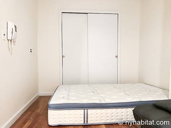 Living room - Photo 4 of 5 Living room - Photo 4 of 5