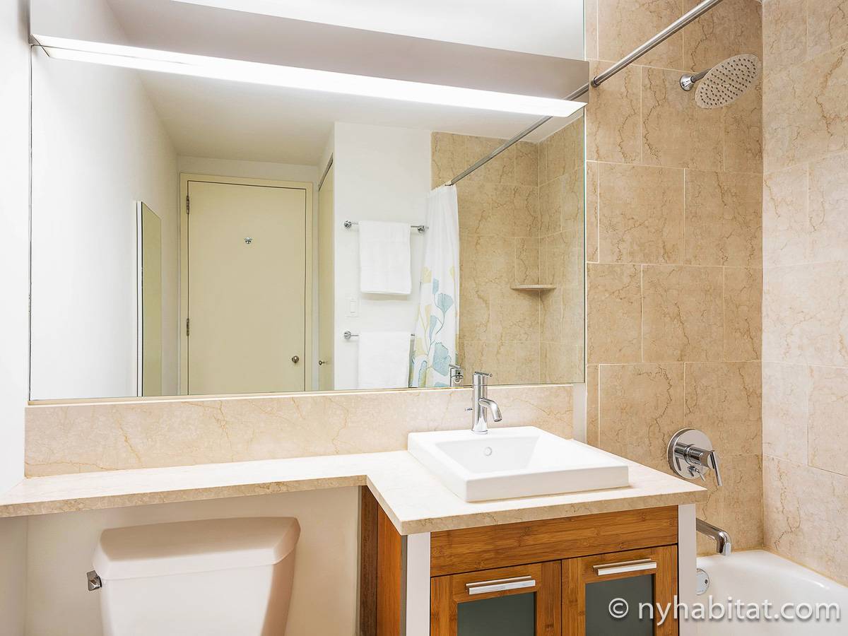 Ba&ntilde;o - Photo 2 de 2