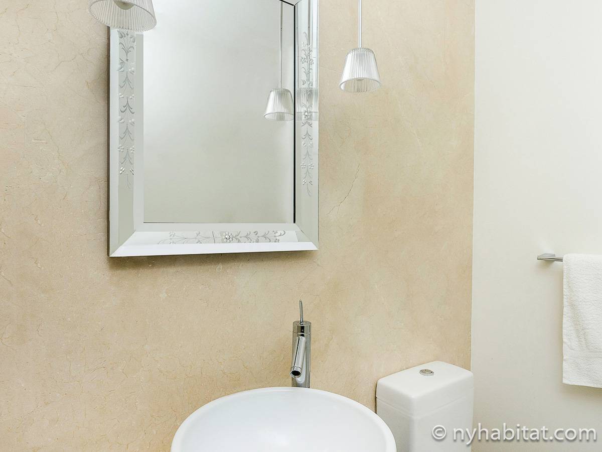 Ba&ntilde;o - Photo 2 de 2