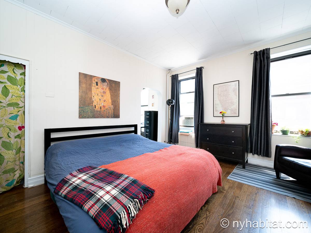 Schlafzimmer - Photo 1 von 5