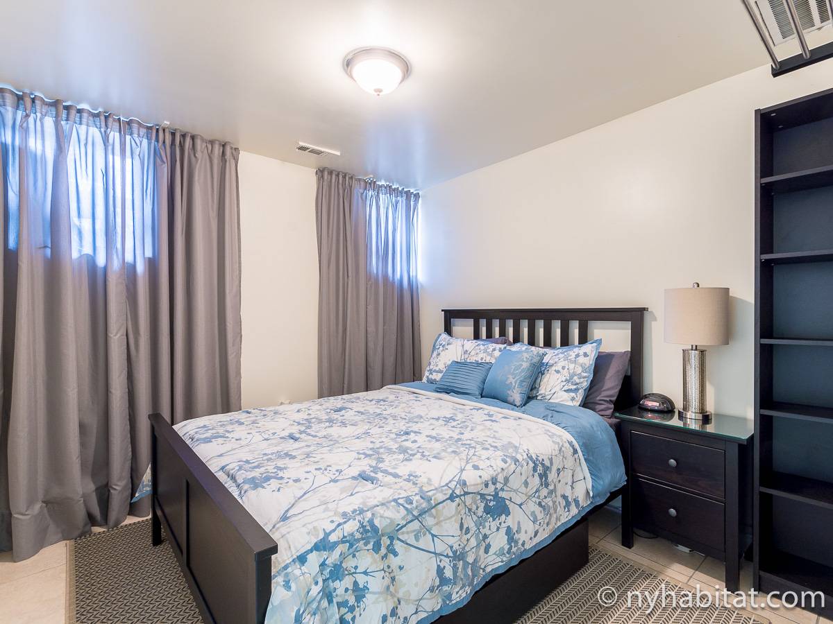 Bedroom - Photo 1 of 6 Bedroom - Photo 1 of 6