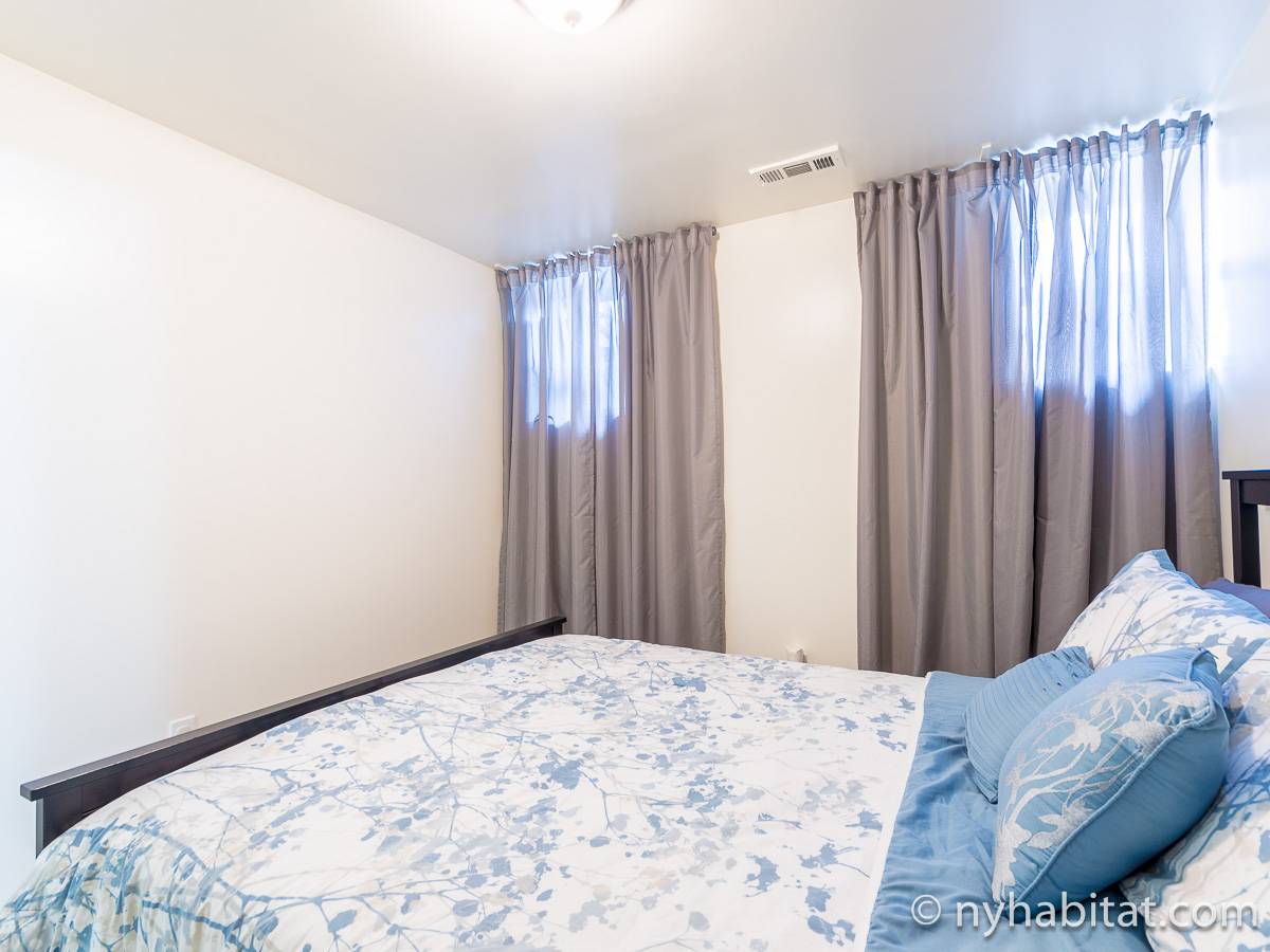 Bedroom - Photo 2 of 6 Bedroom - Photo 2 of 6