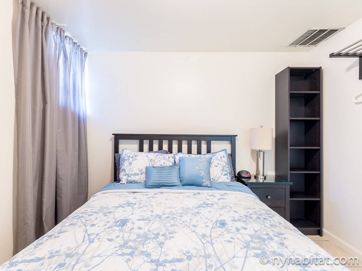 Bedroom - Photo 3 of 6 Bedroom - Photo 3 of 6