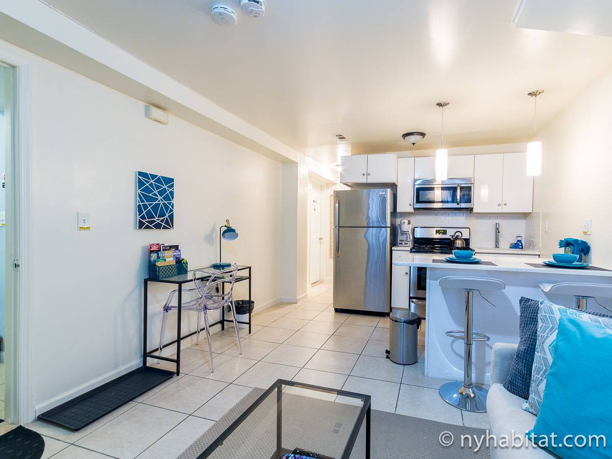 Living room - Photo 3 of 5 Living room - Photo 3 of 5