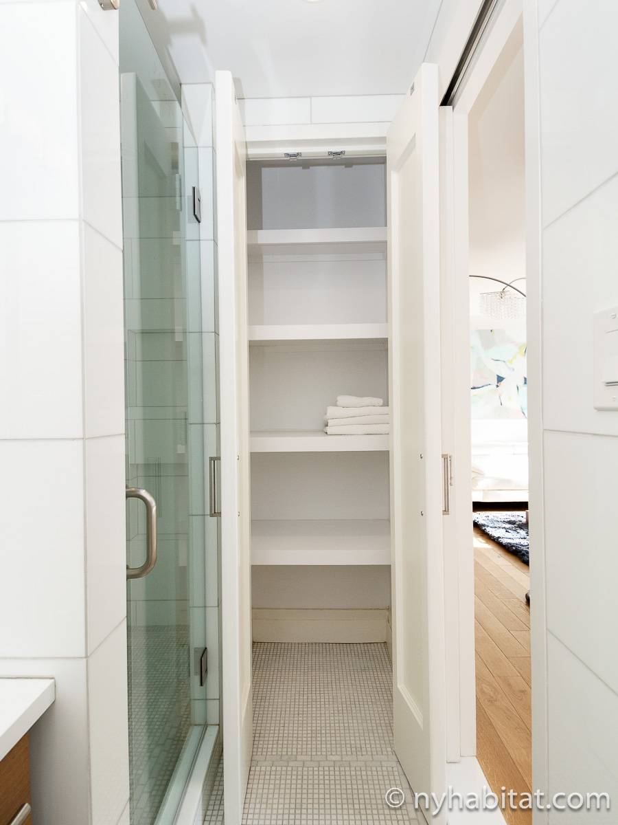 Badezimmer 2 - Photo 1 von 3