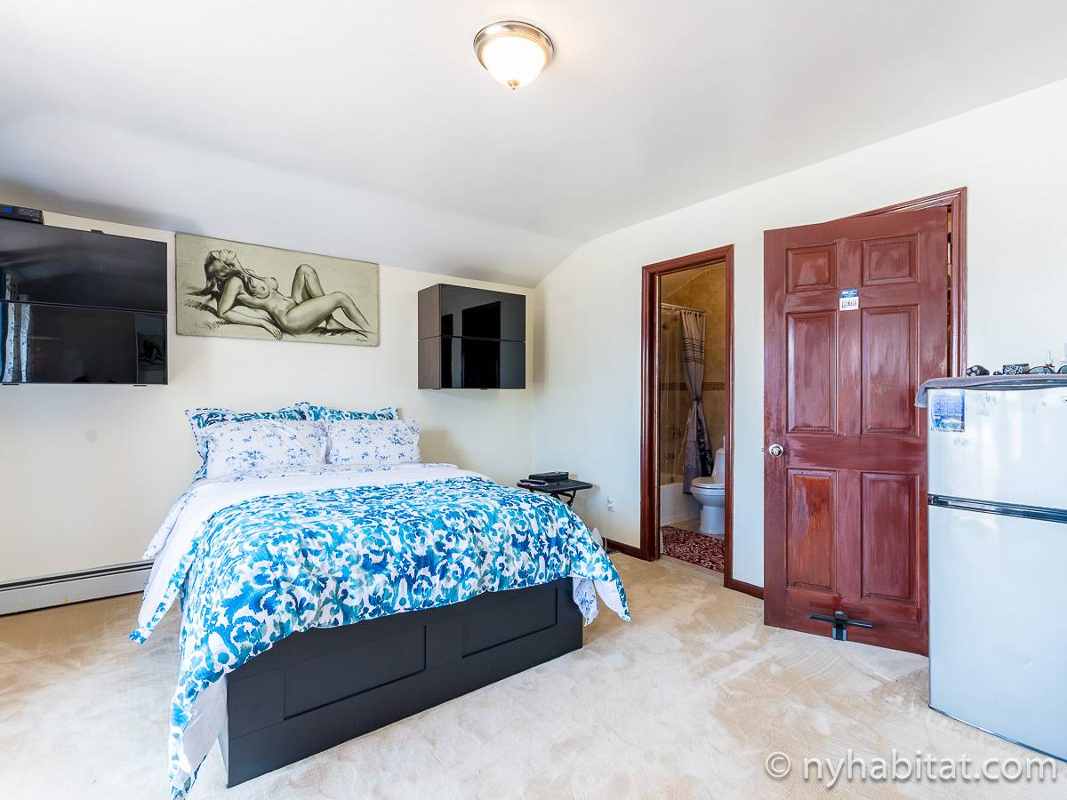 New York Roommate Room for rent in Middle Village, Queens 3 Bedroom apartment (NY17612)