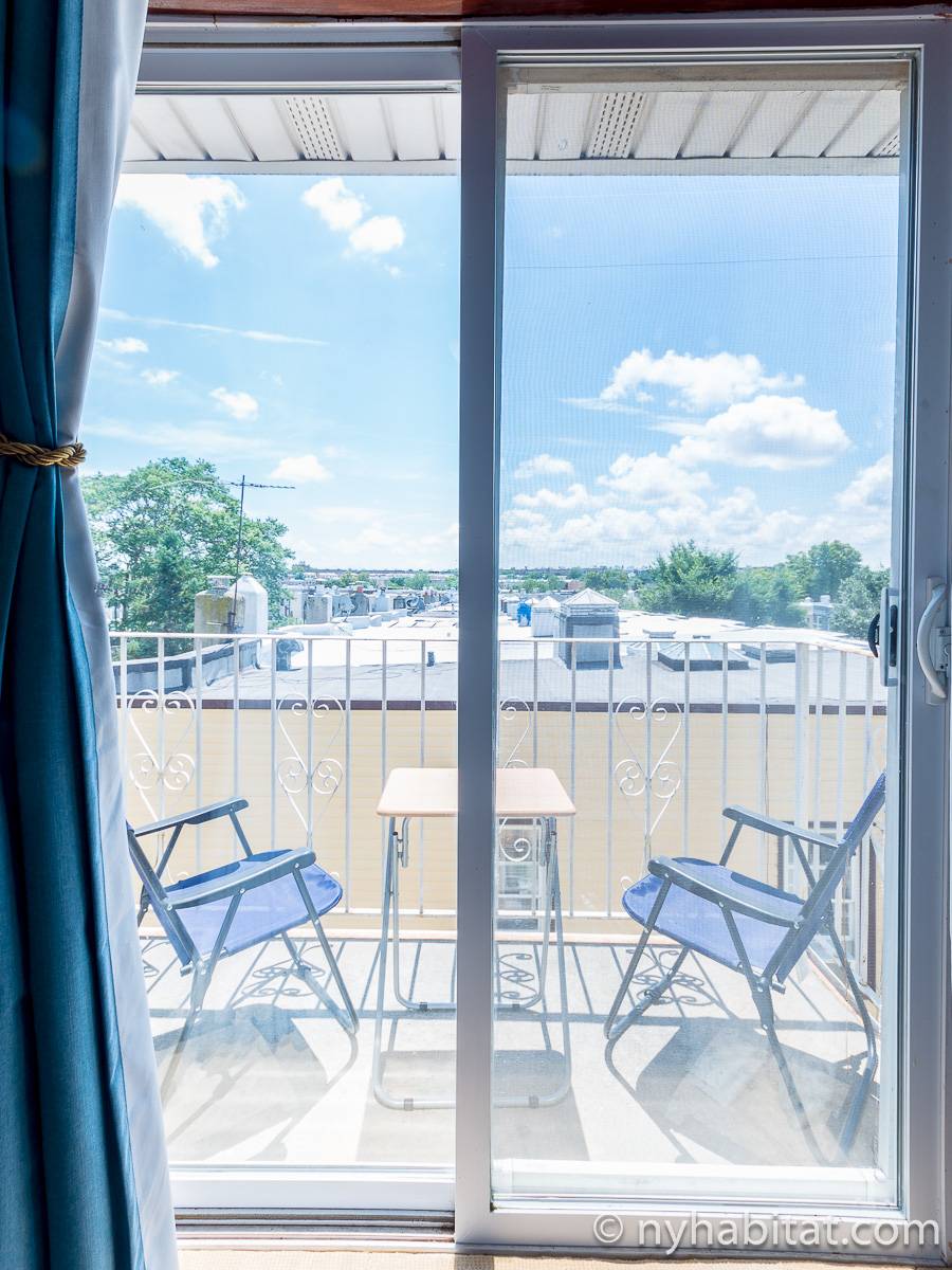 New York Roommate Room for rent in Middle Village, Queens 3 Bedroom apartment (NY17612)