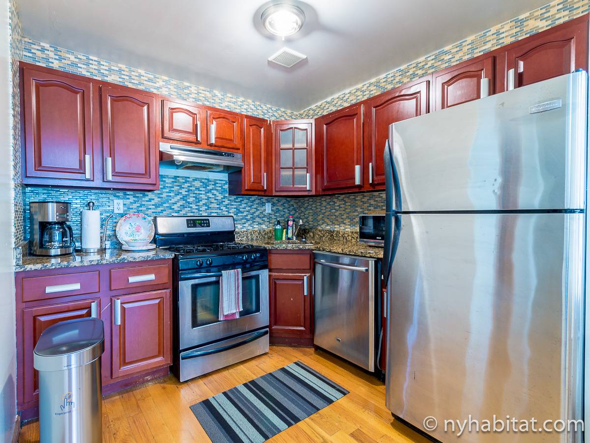 New York Roommate Room for rent in Middle Village, Queens 3 Bedroom apartment (NY17612)