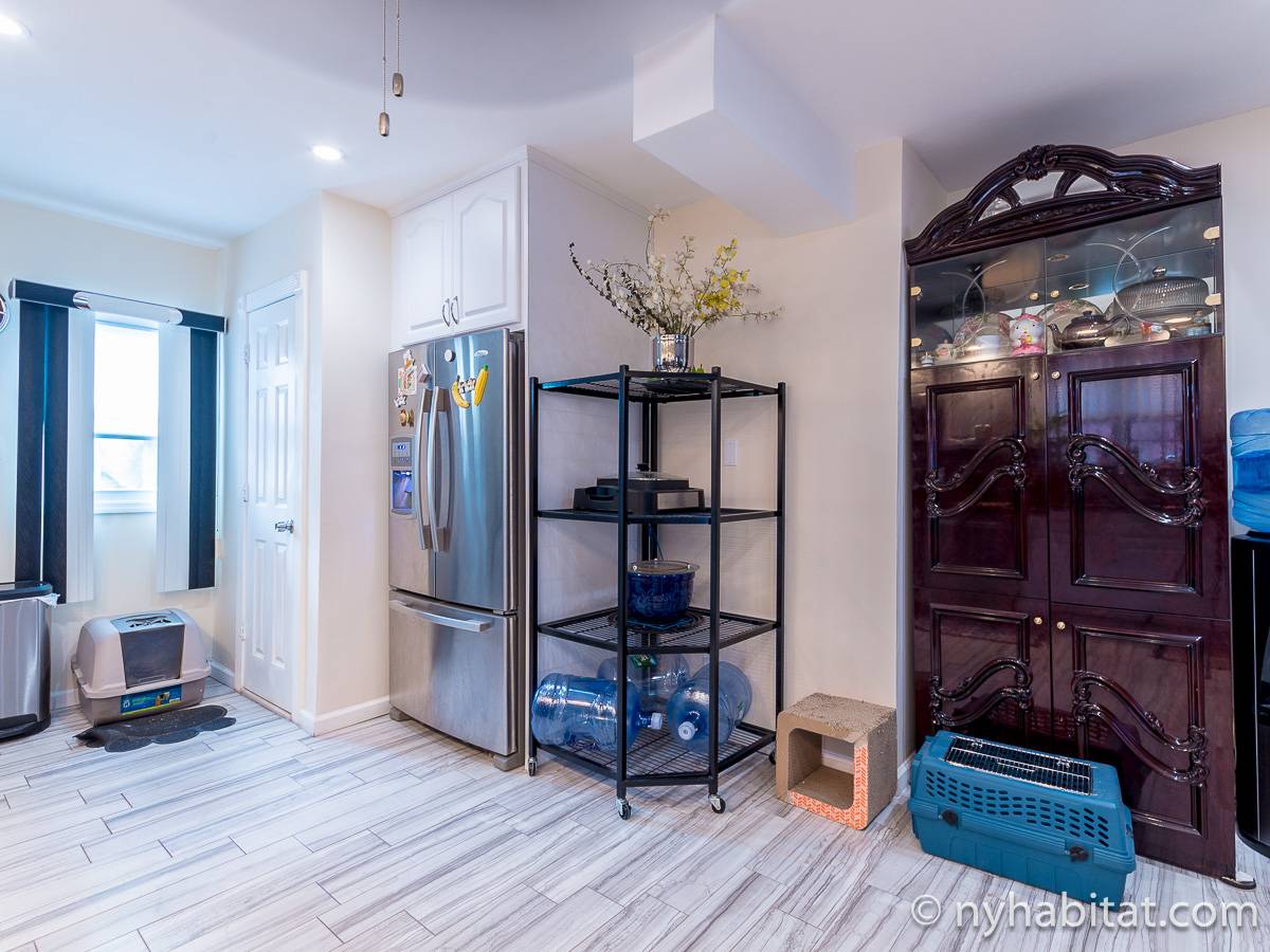 Kitchen - Photo 5 of 6