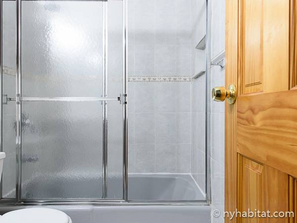 Baño - Photo 2 de 3
