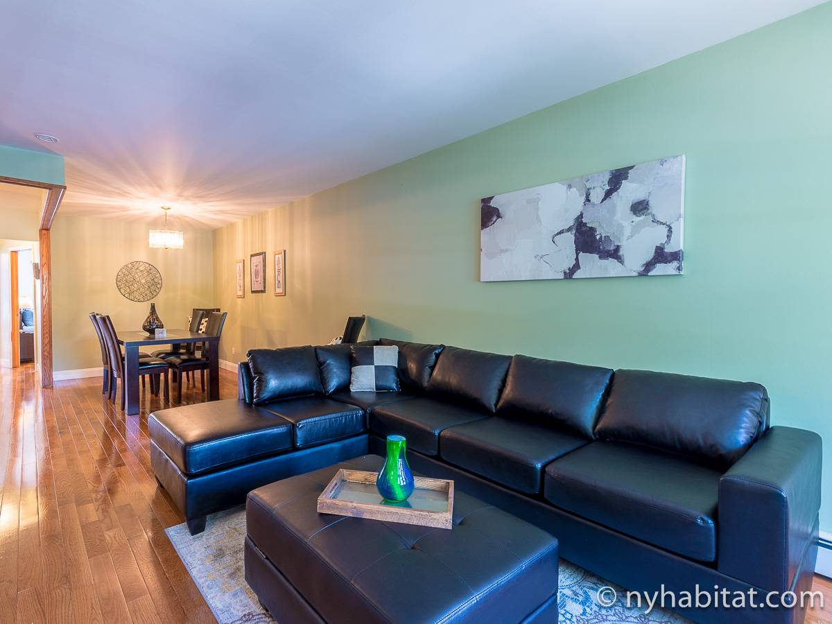 New York Roommate Room for rent in Jackson Heights, Queens 3 Bedroom