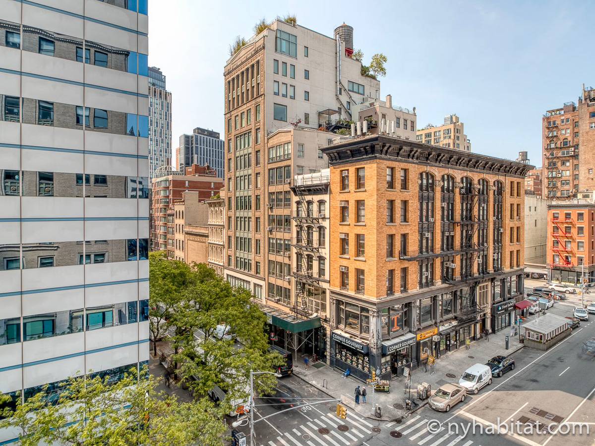 Living room - Photo 7 of 7