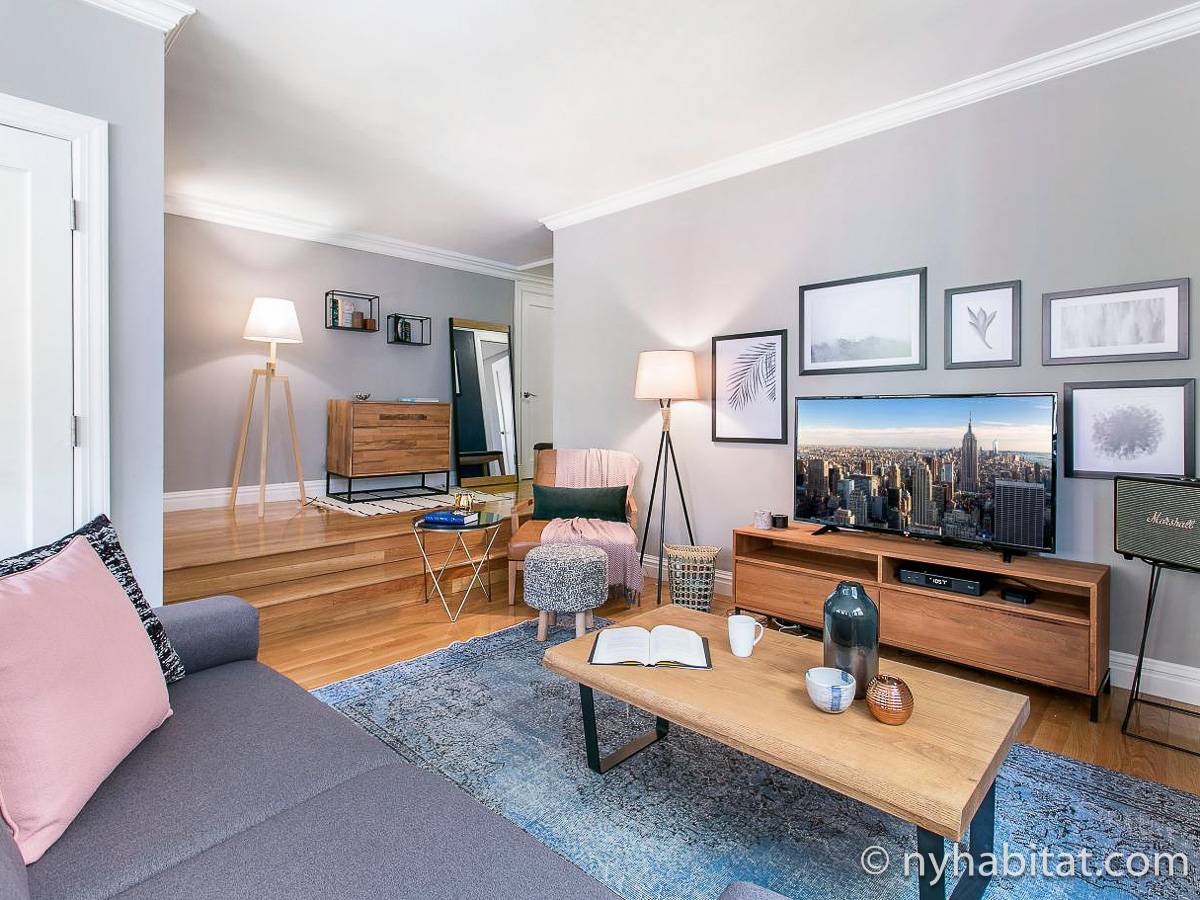 Living room - Photo 3 of 4 Living room - Photo 3 of 4