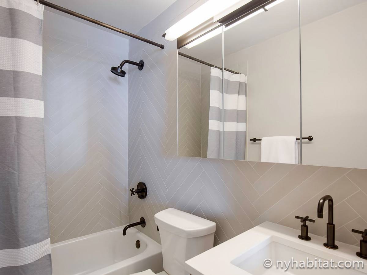 Salle de bain 2 - Photo 1 sur 1 Salle de bain 2 - Photo 1 sur 1